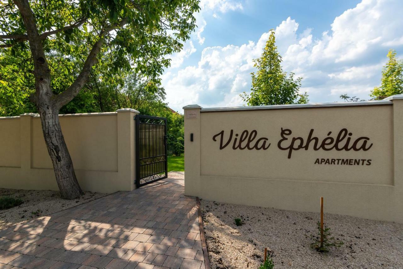 Villa Ephelia Dunajska Streda Exterior photo
